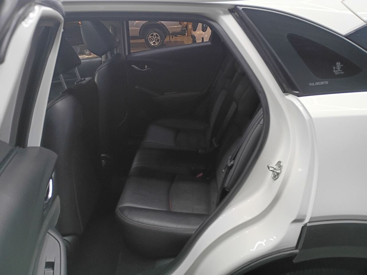 2016 Mazda CX-3 White Blainville - photo #14
