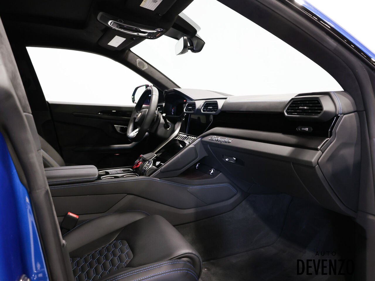 2024 Lamborghini Urus Blue Saint-Eustache - photo #7
