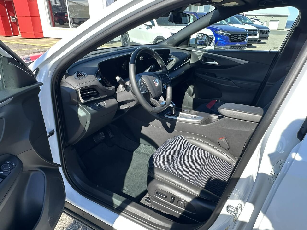 2024 BUICK ENVISTA PREFERRED ENVISTA PREFERRED White Matane - photo #8