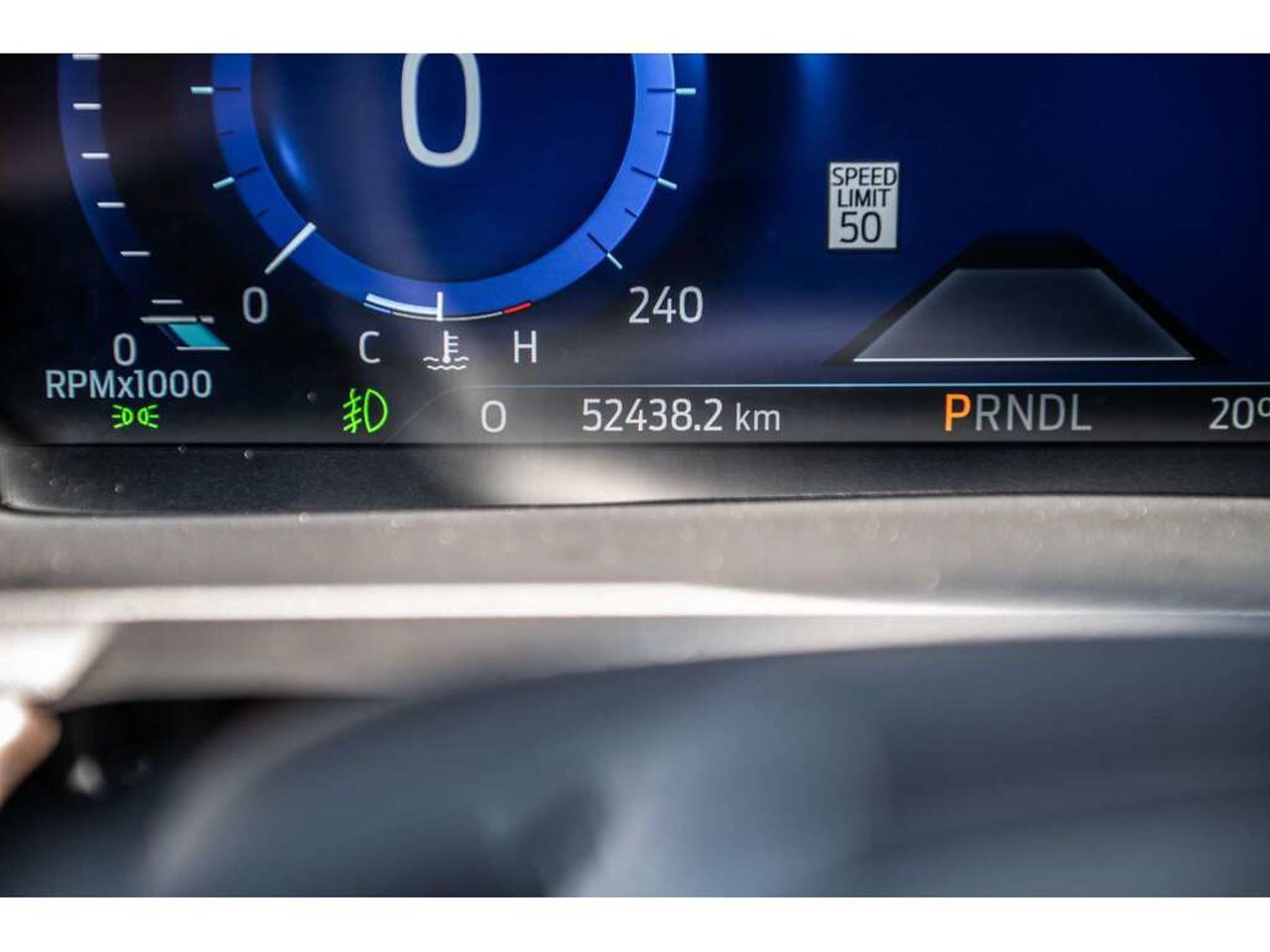 Ford Explorer 2023 Blanc Sainte-Julienne - photo #23