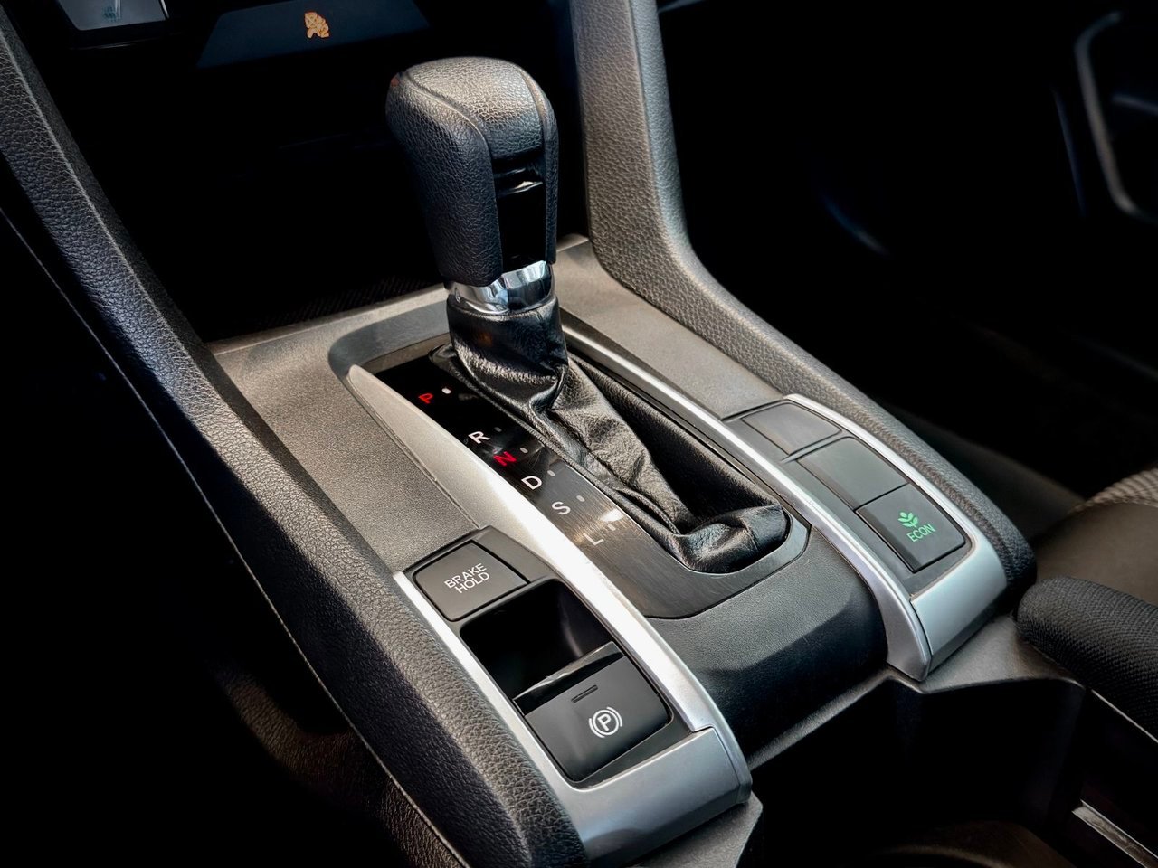 2019 Honda Civic Sedan White Notre-Dame-des-Prairies - photo #25