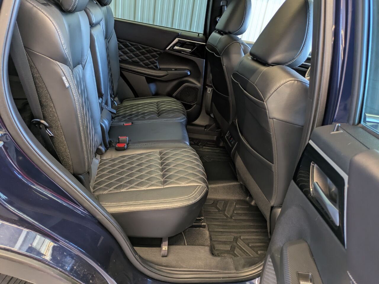 Mitsubishi Outlander 2023 Bleu Gatineau - photo #15