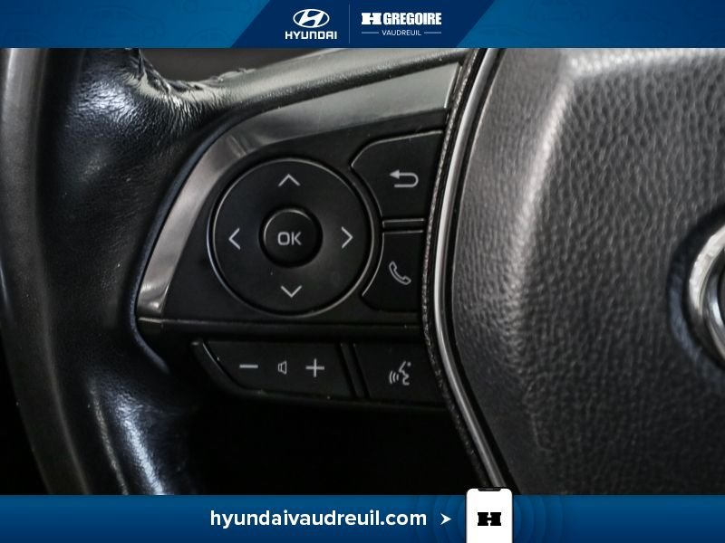 2020 Toyota Camry White Blainville - photo #21