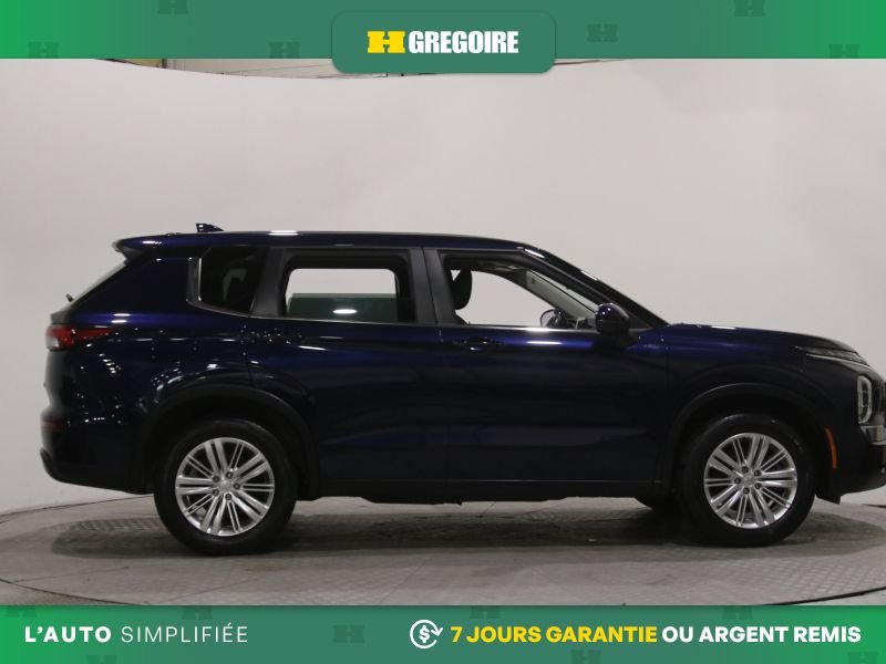 2022 Mitsubishi Outlander Blue Laval - photo #11