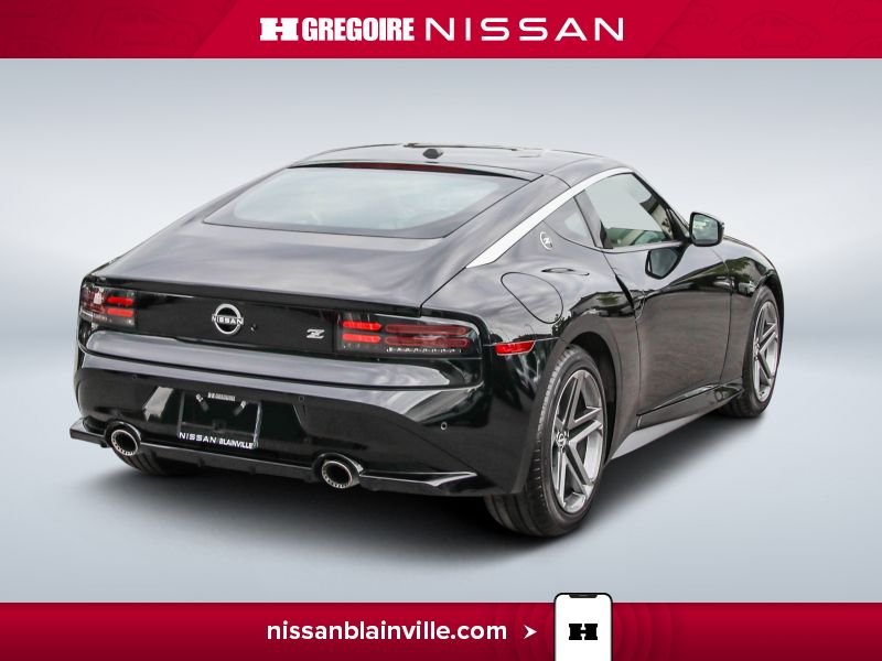 2025 Nissan Z Black Laval - photo #8