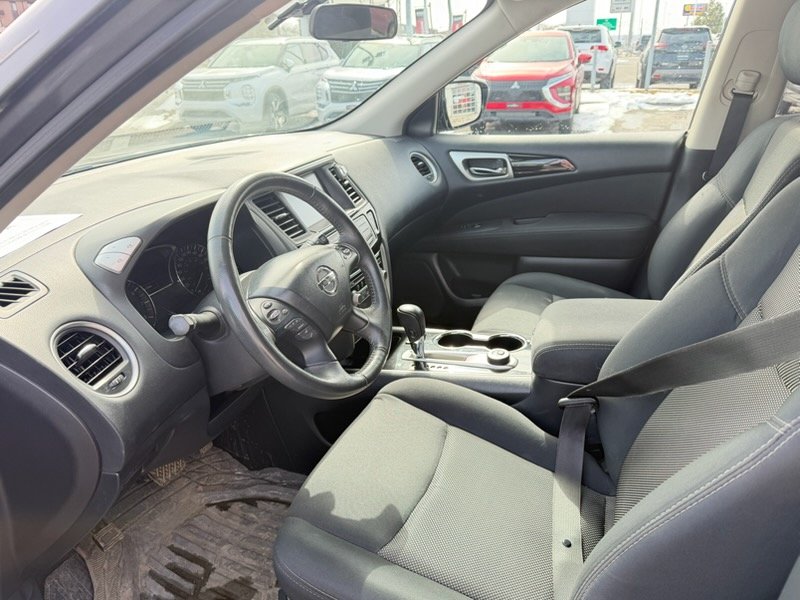 Nissan Pathfinder AWD/4X4 SV-7 PASSAGERS-BANC CHAUFFANT-CAMÉRA DE RECUL 2017 Gris