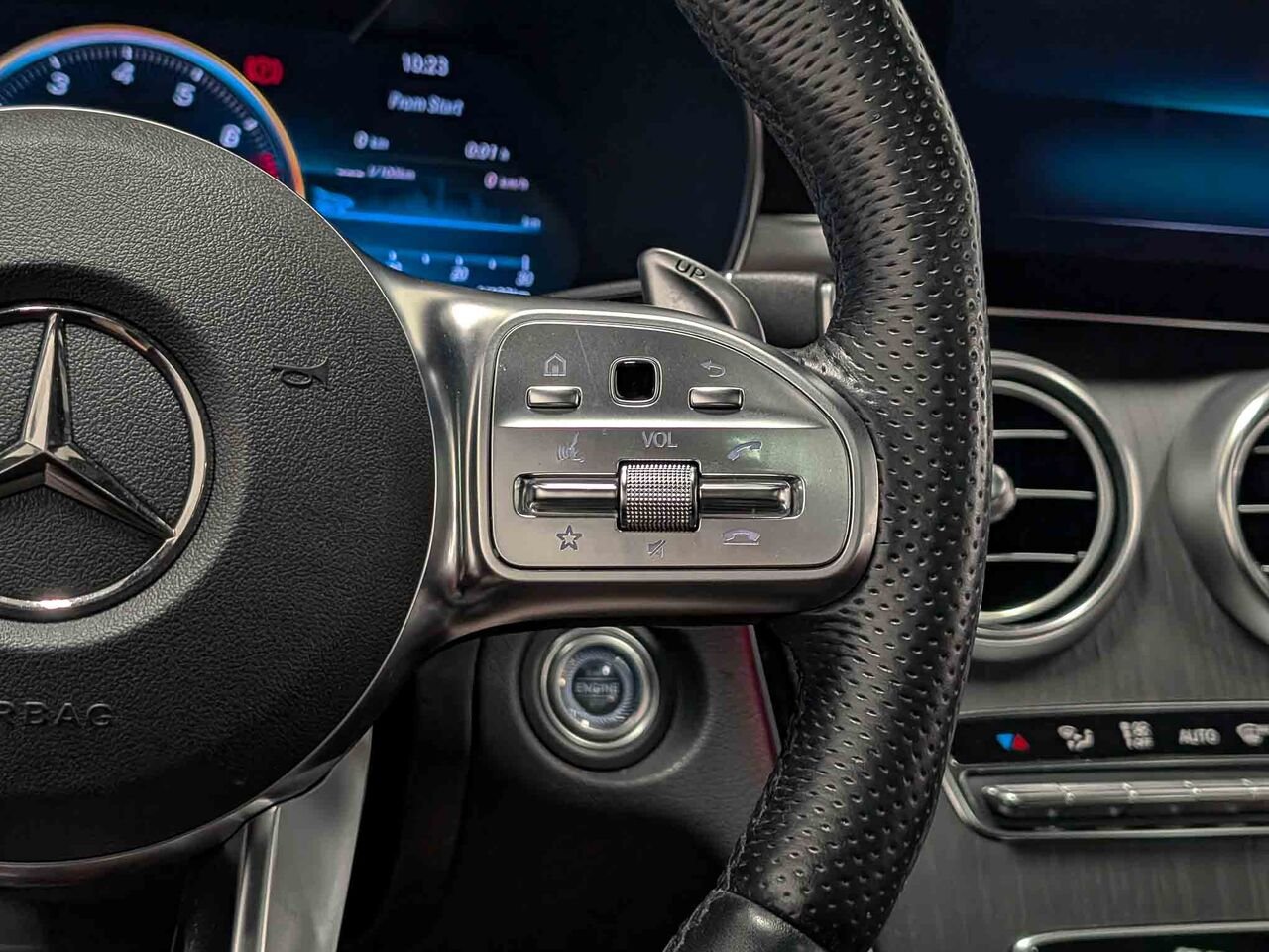 2022 MERCEDES C 43 AMG Coupe Toit Pano Bas Km AWD Black Sherbrooke - photo #15