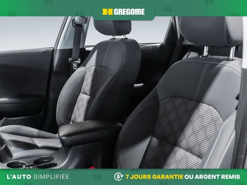 2019 Kia Niro Grey Blainville - photo #13