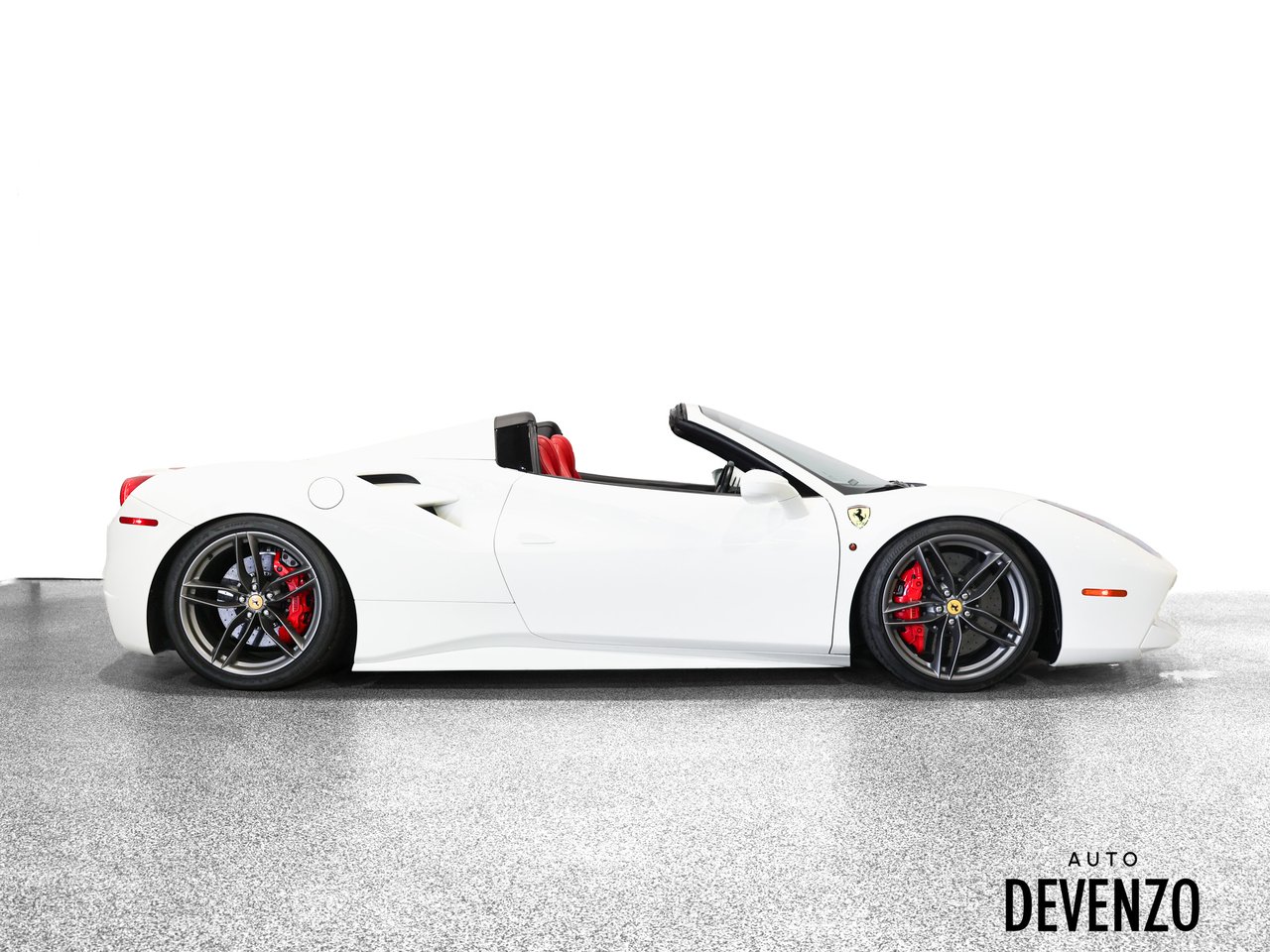 Ferrari 488 2018 Blanc Saint-Eustache - photo #1