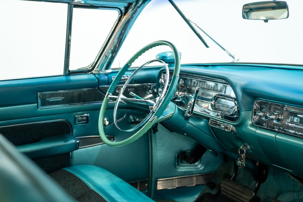 Cadillac Series 62 1958 Bleu Montréal - photo #13