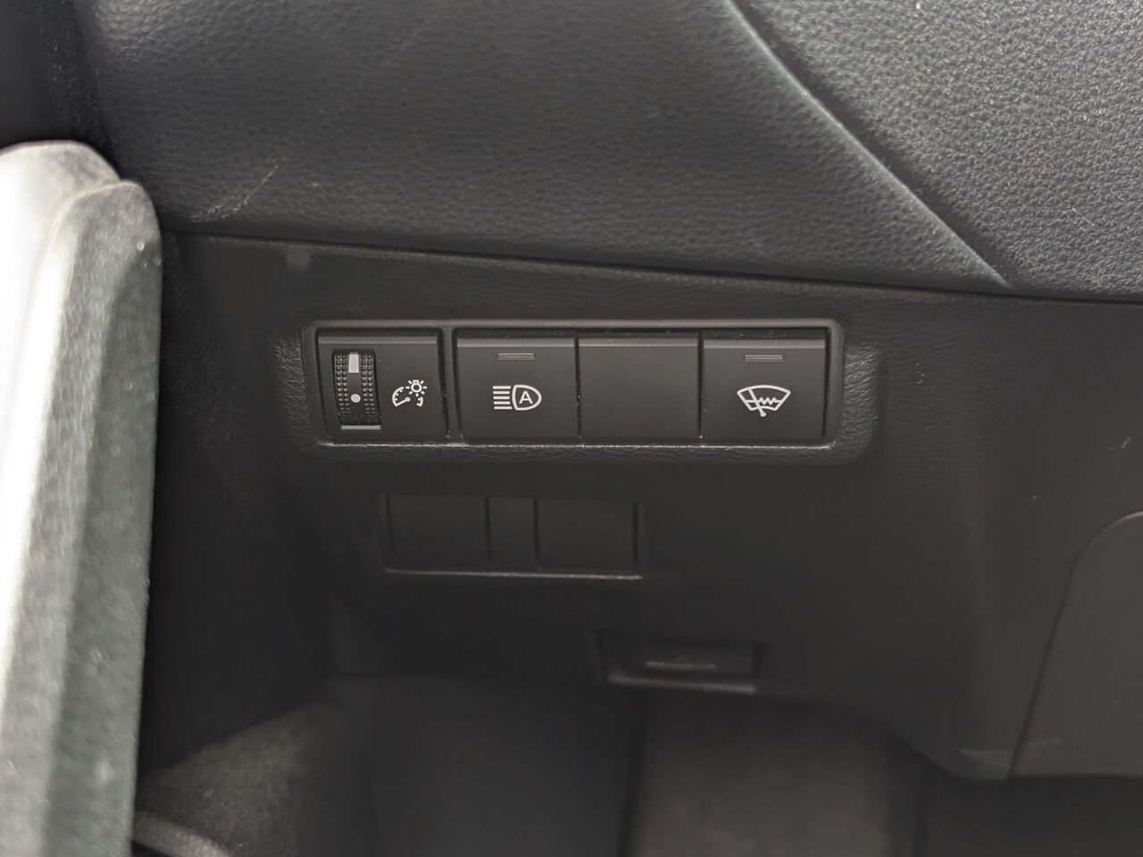 Toyota Corolla Cross LE/SIÈGES CHAUFFANTS/VOLANT CHAUFFANT/CAMÉRA DE RECUL/BLUETOOTH/AC 2022 Bleu Sherbrooke - photo #10