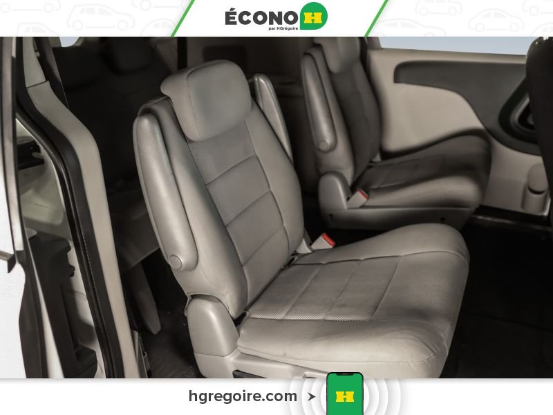 2014 Ram Cargo Van White Blainville - photo #22