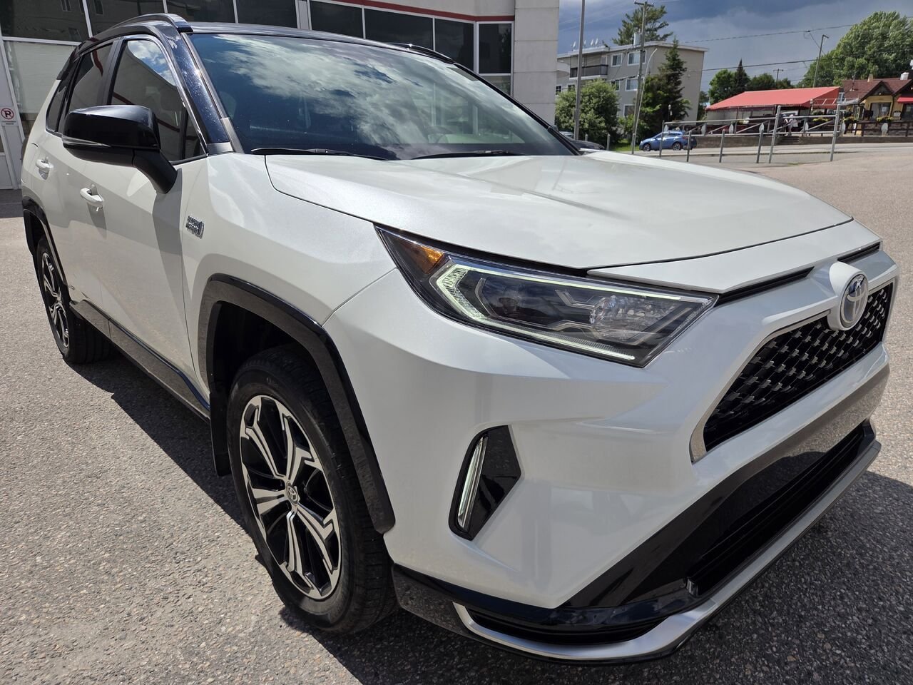 2021 Toyota RAV4 PRIME White Amos - photo #2