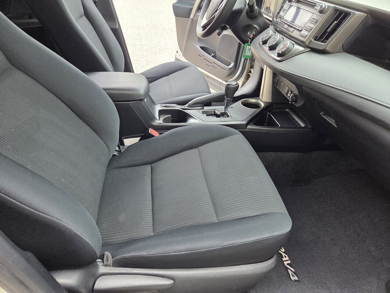 Toyota RAV4 2015 Argent Amos - photo #11