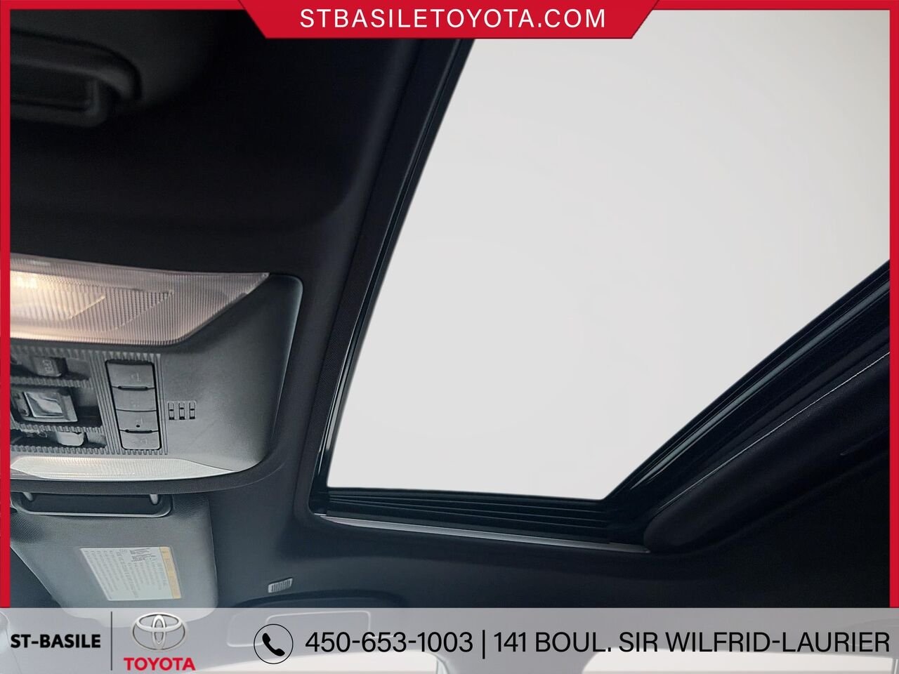 TOYOTA RAV4 PRIME 2024 Ciel argent métallisé Saint-Basile-le-Grand - photo #18