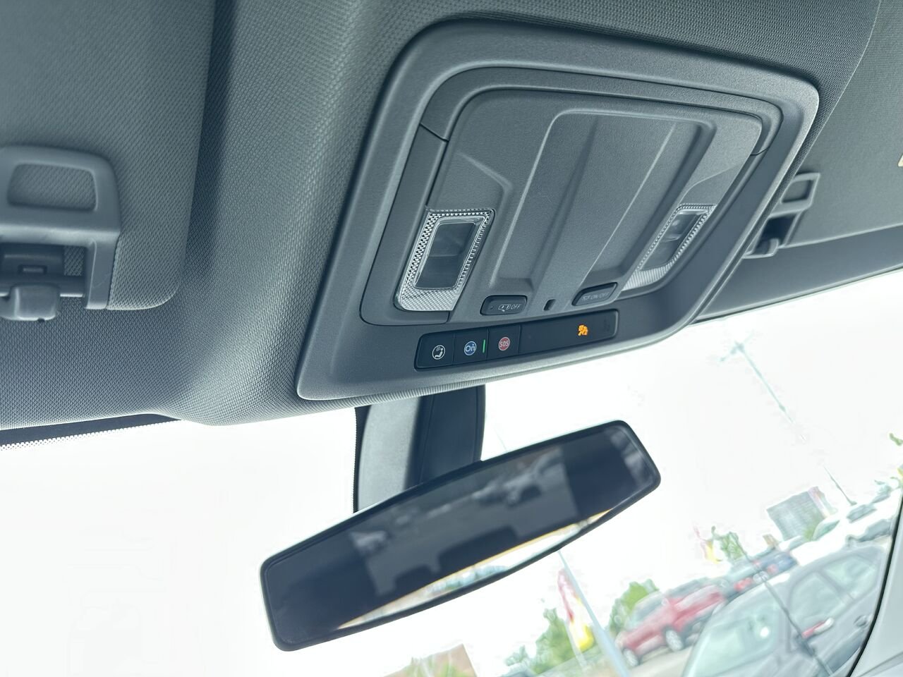 2022 CHEVROLET SILVERADO LTD K1500 LT TR LT Trail Boss cabine multiplace 4RM 147 po White Gatineau - photo #15