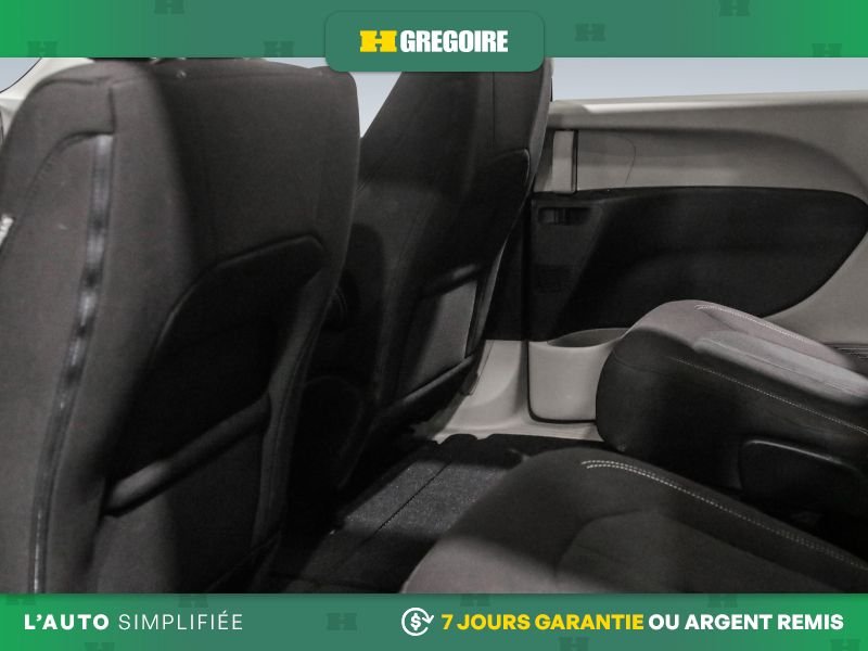 Chrysler Grand Caravan 726362A | SXT 2WD AUTO AC GR ELECT MAGS CAM RECUL BLEUTOOTH 2021 Argent Laval - photo #25