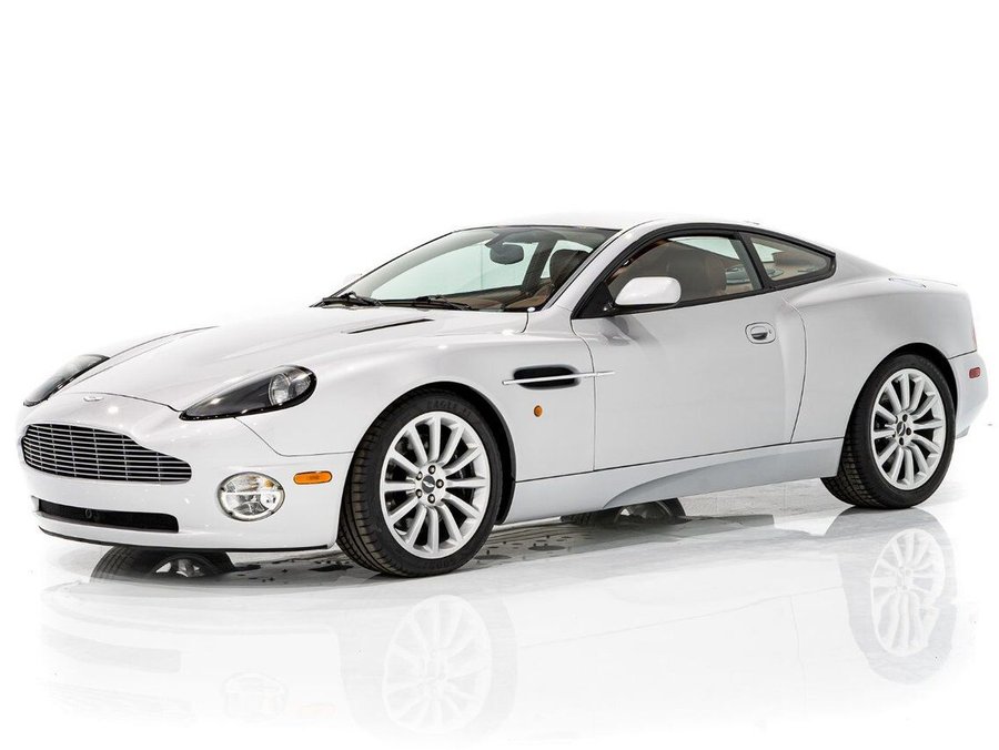 2003 Aston Martin Vanquish 2003 Grey