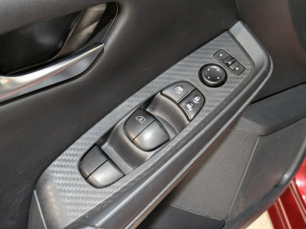 Nissan Sentra SV CVT 2023 Rouge Val-David - photo #31