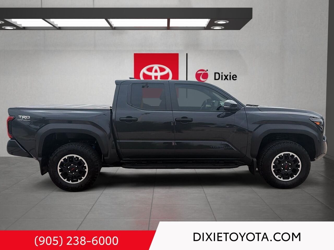 2024 Toyota Tacoma TRD OFFROAD PREMIUM 4WD / HEATED SEATS / LEATHER SURFACE / MOONROOF / ALLOY WHEELS / CARPLAY AND ANDROID AUTO gray Mississauga - photo #2