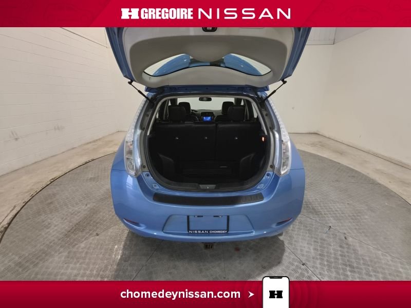 2014 Nissan Leaf Blue Saint-Eustache - photo #27