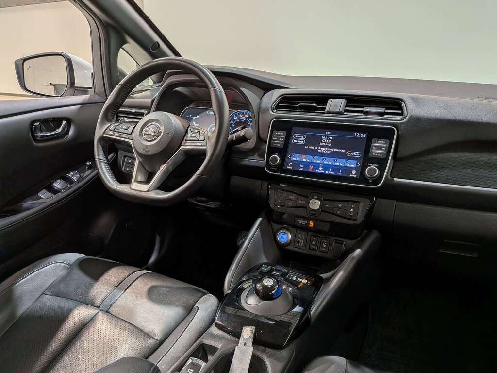 2020 Nissan LEAF SL PLUS Hatchback White Val-David - photo #18
