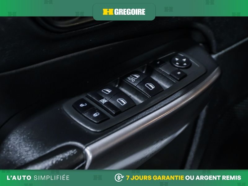 Jeep Cherokee 726692 | SPORT 4WD V6 MAGS ATTACHE REMORQUE 2021 Blanc Laval - photo #15