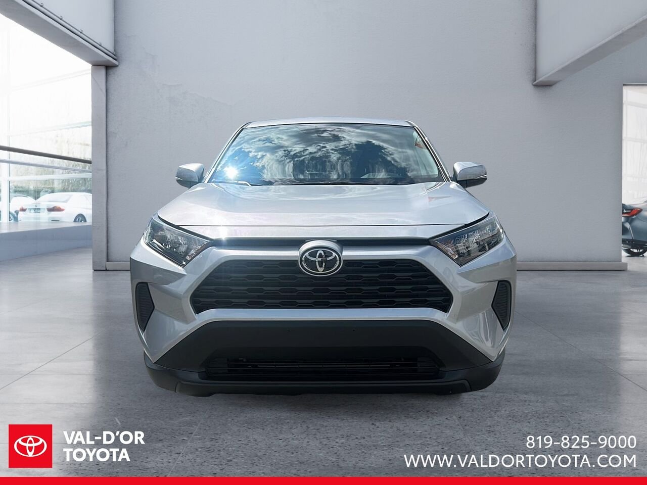 Toyota RAV4 LE TI 2025 Argent Val-d'Or - photo #1