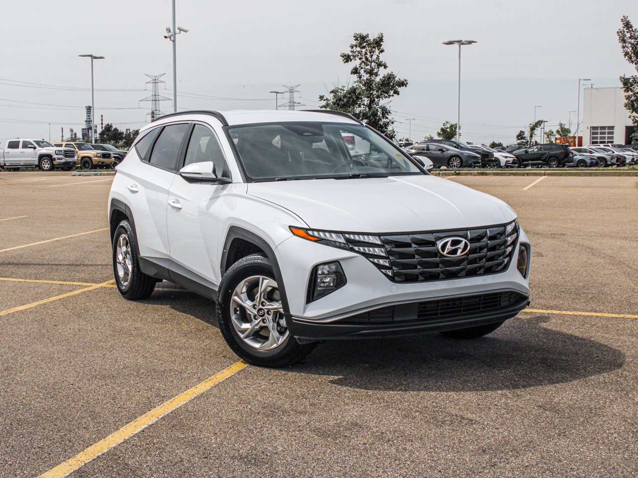 2023 Hyundai Tucson Preferred AWD White Sherwood Park - photo #1
