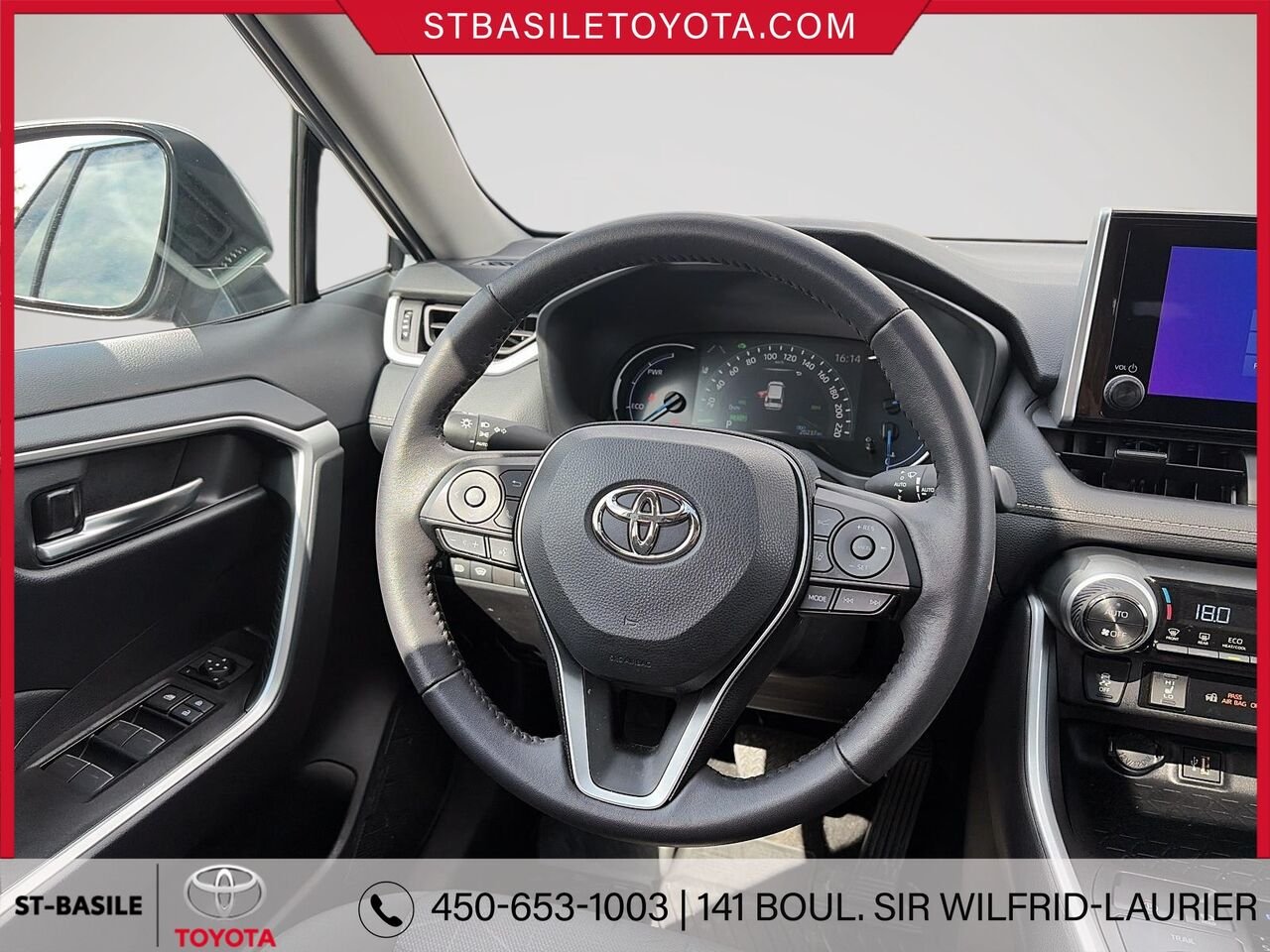 Toyota RAV4 Hybride 2025 Ciel argent métallisé Saint-Basile-le-Grand - photo #15