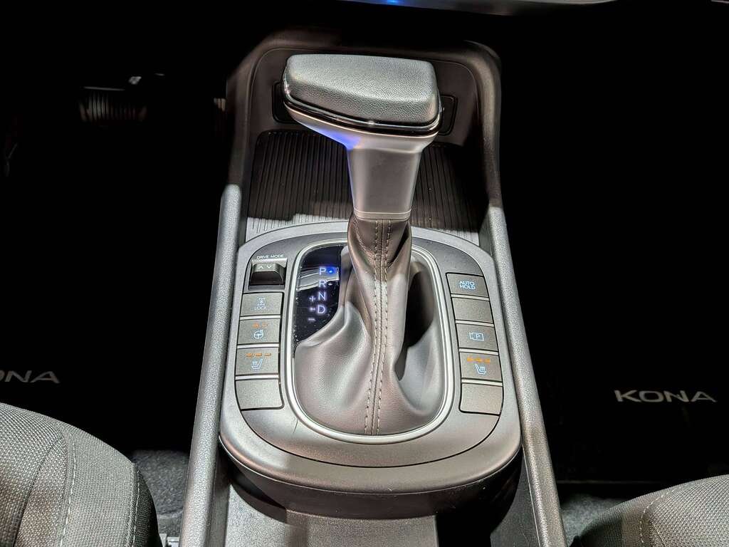2024 Hyundai Kona 2.0L Preferred AWD Green Val-David - photo #25