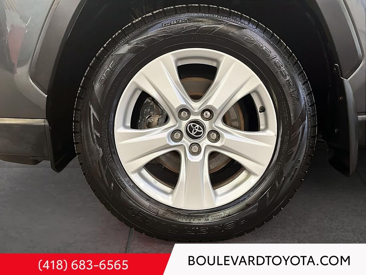 Toyota RAV4 99831B-188 | LE 2019 Gris magnétique métallisé Québec - photo #6