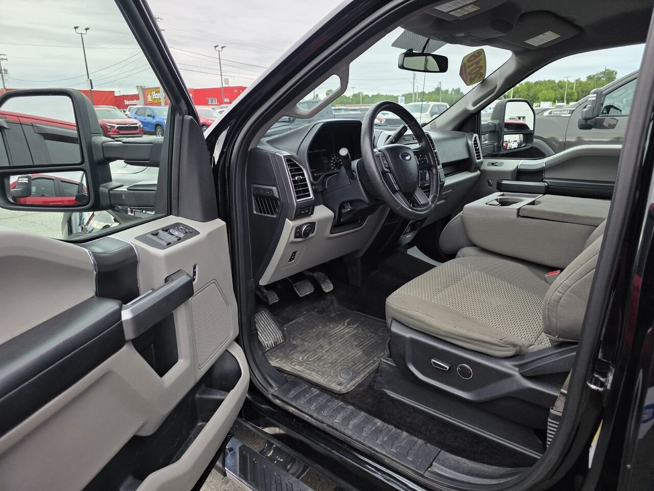 2016 Ford F-150 Cab SuperCrew 4RM 157 po XLT Black Rouyn-Noranda - photo #8