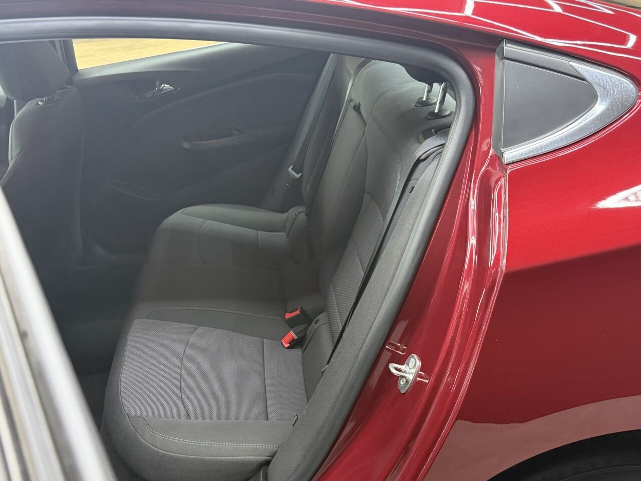 2019 Chevrolet Cruze Red Blainville - photo #13