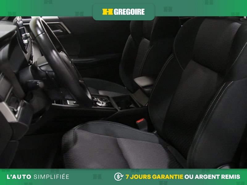 2022 Mitsubishi Outlander Blue Laval - photo #15