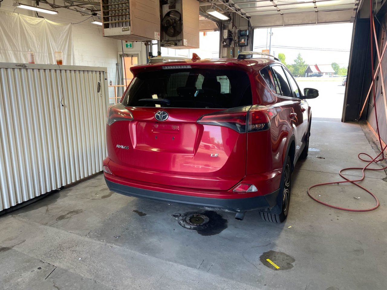 2016 Toyota RAV4 LE *SIÈGES CHAUFF* BLUETOOTH CAMÉRA A/C USB Red Saint-Jérôme - photo #7
