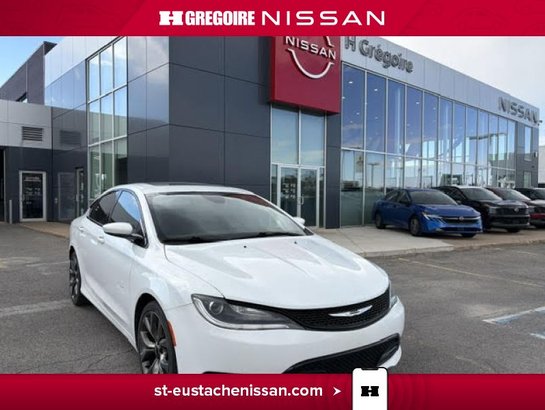 2015 Chrysler 200 2015 White