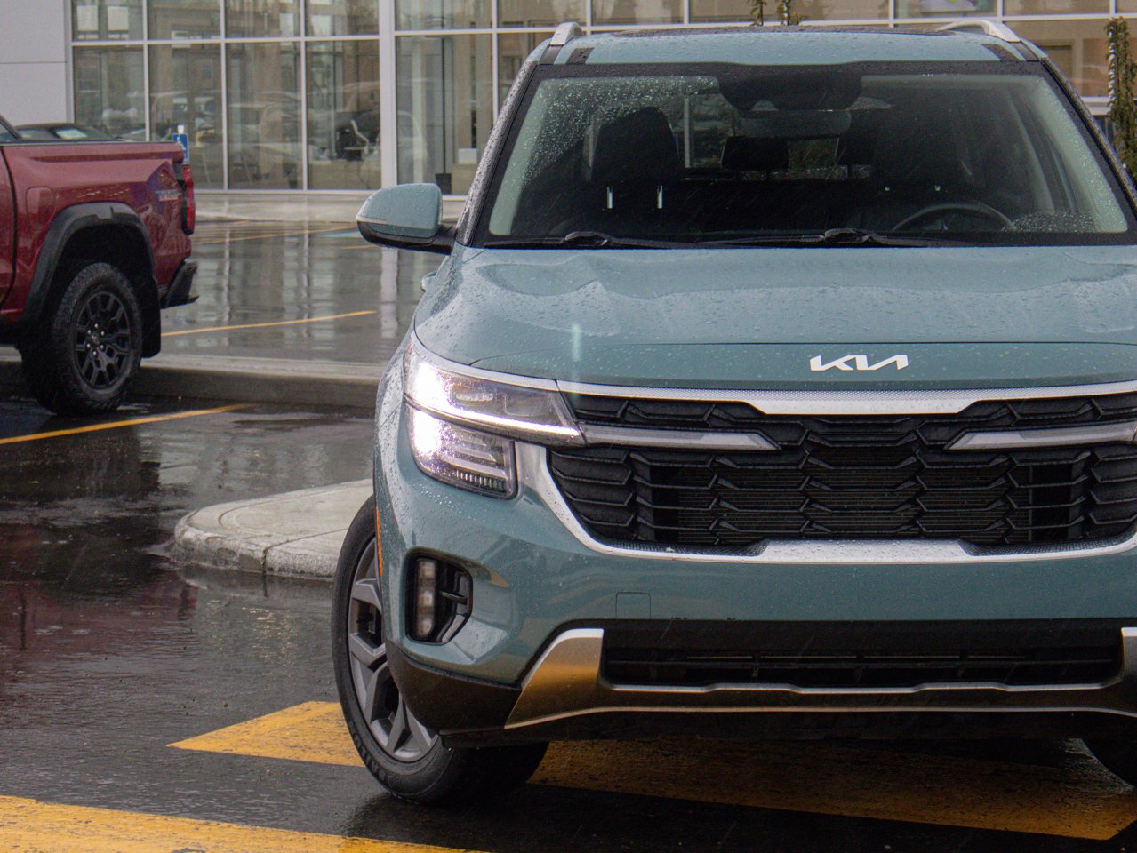 2025 Kia Seltos EX AWD Blue Sherwood Park - photo #4