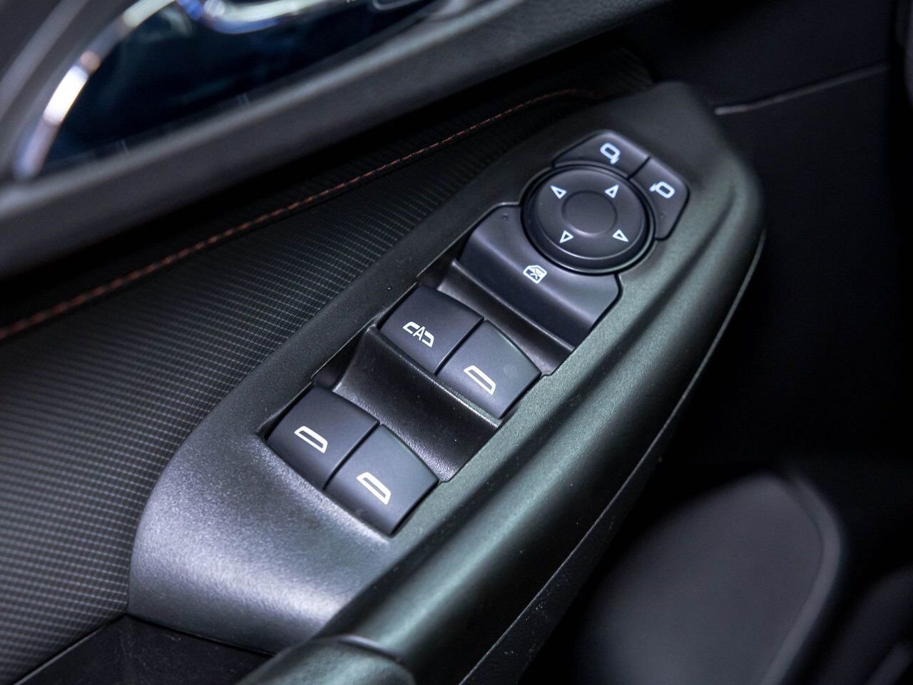 Chevrolet Trailblazer RS AWD *SIÈGES CHAUFF* CARPLAY GR TECH WIFI USB 2021 Noir Saint-Jérôme - photo #23
