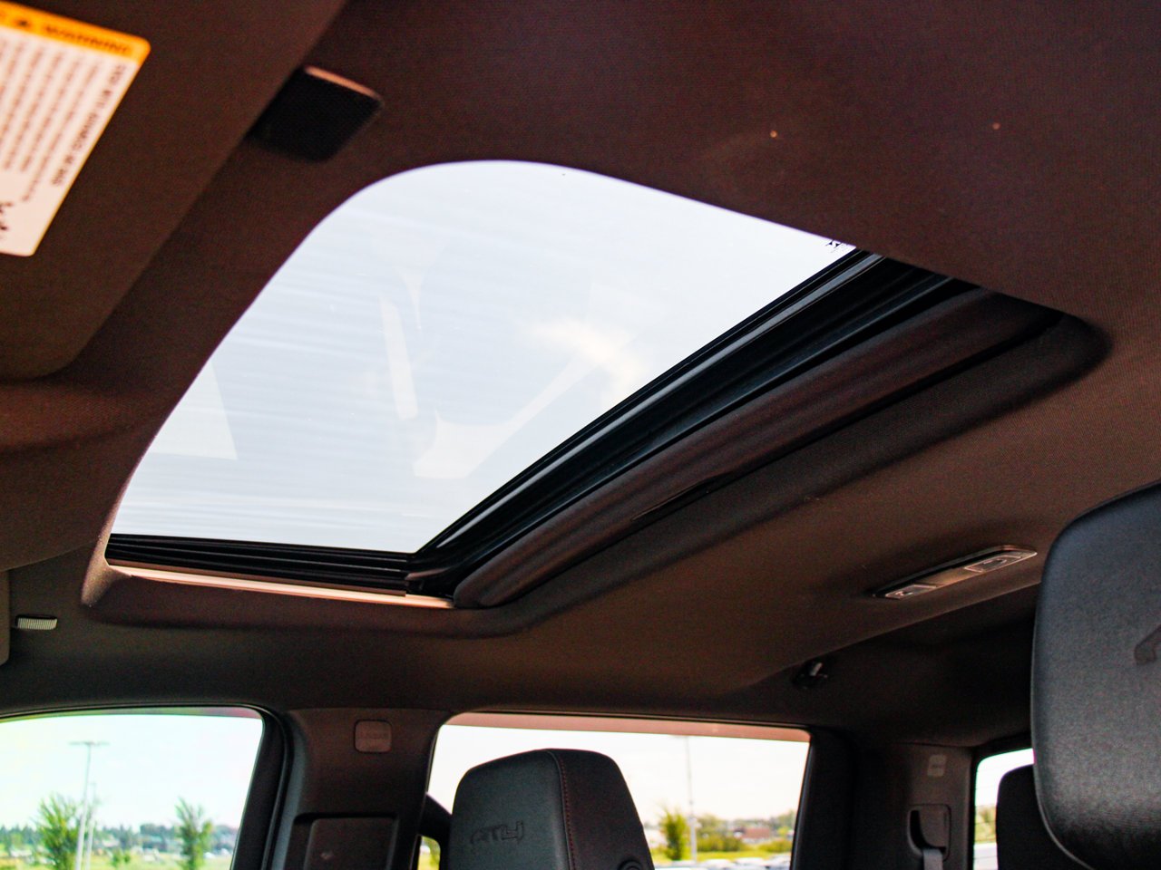 2022 GMC Sierra 1500 4WD Crew Cab 147 AT4 White Sherwood Park - photo #30