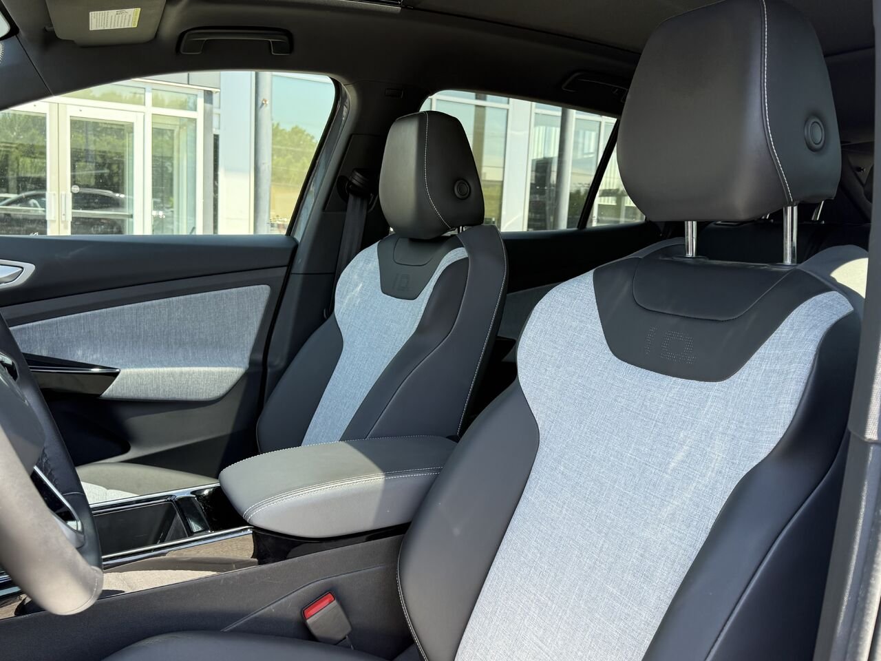 Volkswagen ID.4 PRO S AWD 2023 Gris Granby - photo #10