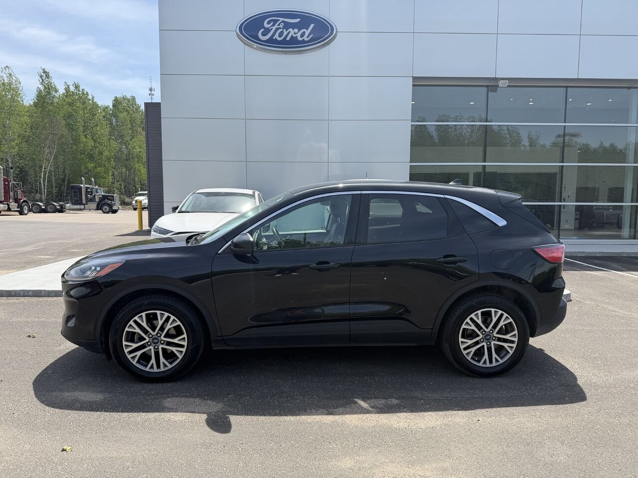 Ford Escape 2022 Noir Mont-Laurier - photo #2
