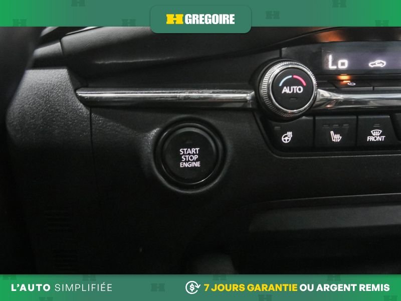 2020 Mazda 3 Black Laval - photo #17