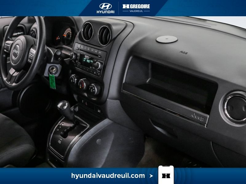 2016 Jeep Patriot Black Laval - photo #26