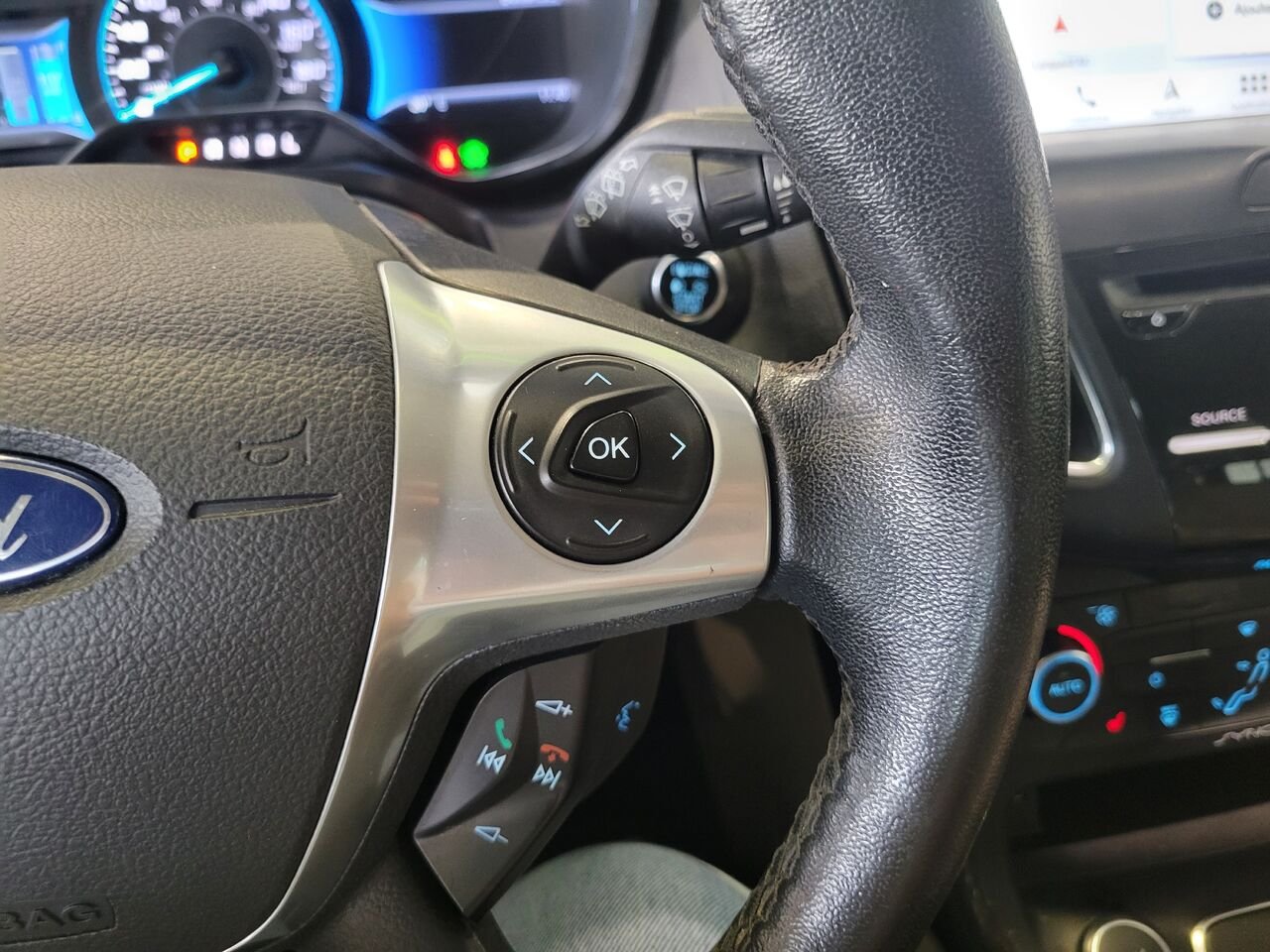 2016 Ford Focus Electric White  - photo #18