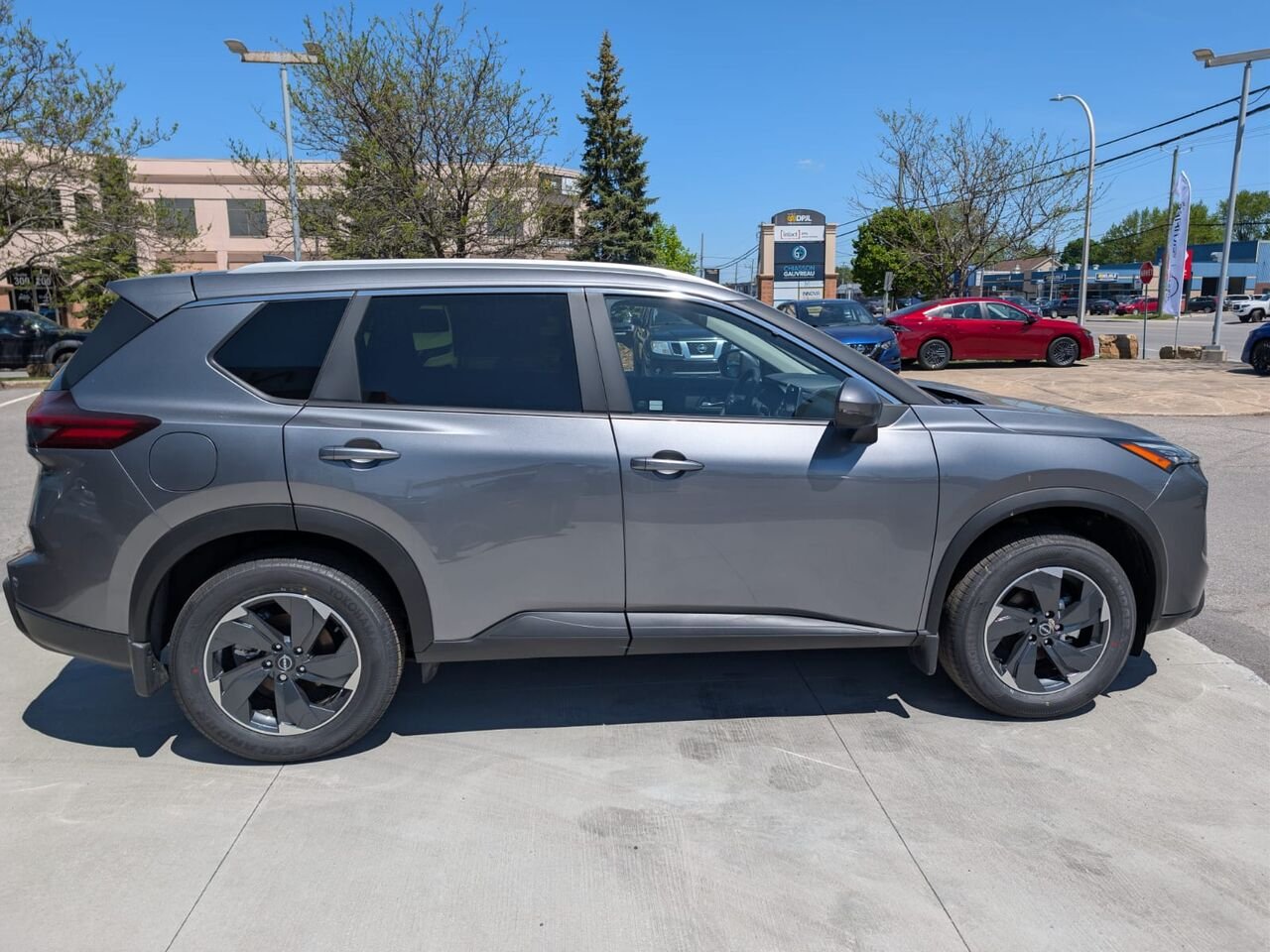 NISSAN Rogue ROGUE SV TOIT OUVRANT 2026 Gris poudre métallisé Châteauguay - photo #6