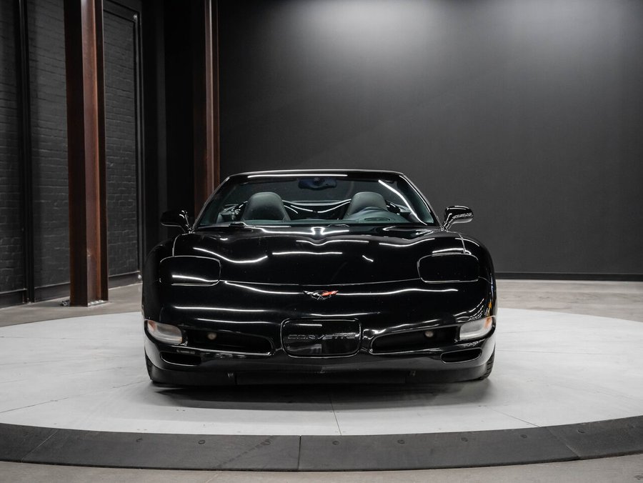 2002 Chevrolet Corvette 2002 Black