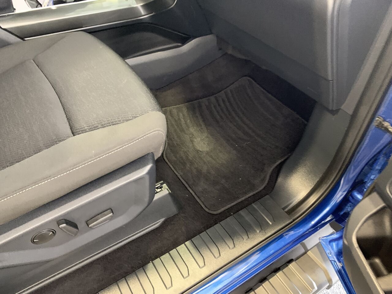 Ford F-150 SUPERCREW XLT 2023 Bleu Saint-Eustache - photo #21