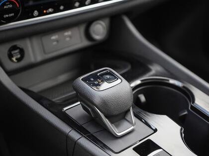 Nissan Rogue 2026 Blanc Everest nacré triple couche Blainville - photo #16