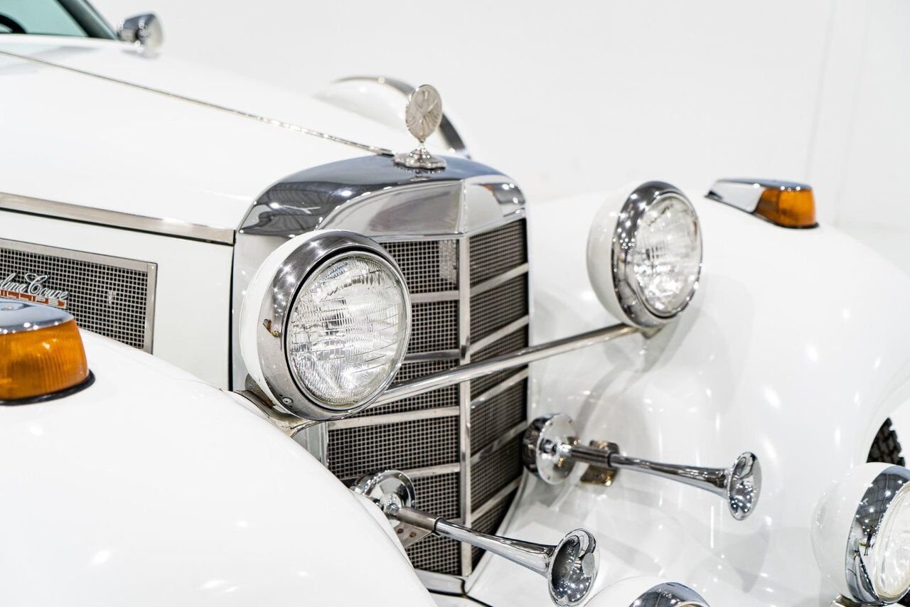 1981 Phillips Motor Car Berlina Coupe Only 1 of 78 produced. Very rare | PRIX EN USD White Montreal - photo #3